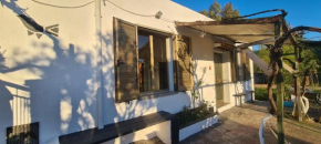 Cosy home with private parking near by sea